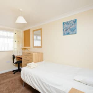 Bedroom 1 First Floor, Room to rent in Willow Avenue, Broadstairs