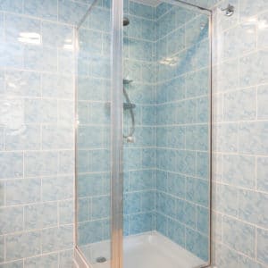 Ground Floor Bathroom, Room to rent in The Hawthorns, Broadstairs