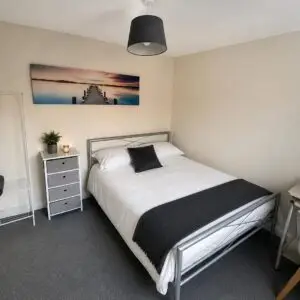 Bedroom - double - room 24- ramsgate rooms